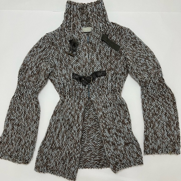 Lorena O - Italian made, wool and alpaca blend, vintage sweater - size small - Picture 3 of 10